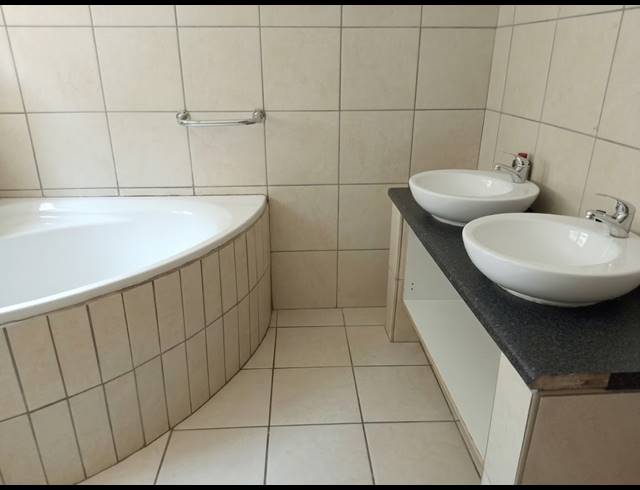 3 BEDROOM HOUSE FOR SALE IN VANDERBIJLPARK SW 1